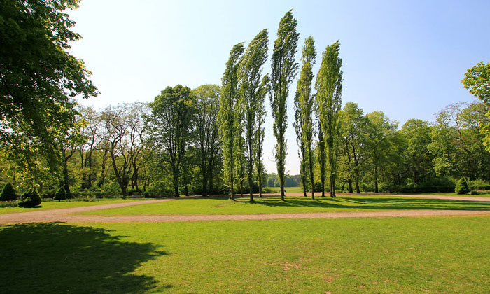 Beethovenpark © HOWI @ Wikimedia Commons