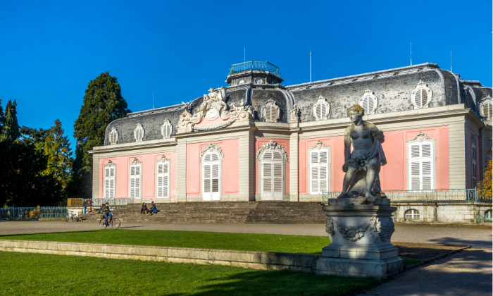 Schloss Benrath in Düsseldorf © Sina Ettmer 